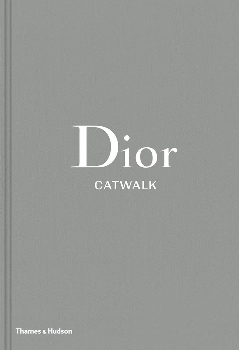 Handelsmerk Stoutmoedig Kabelbaan Dior Catwalk boek kopen? Luxetafelboeken.nl de mooiste koffietafelboeken