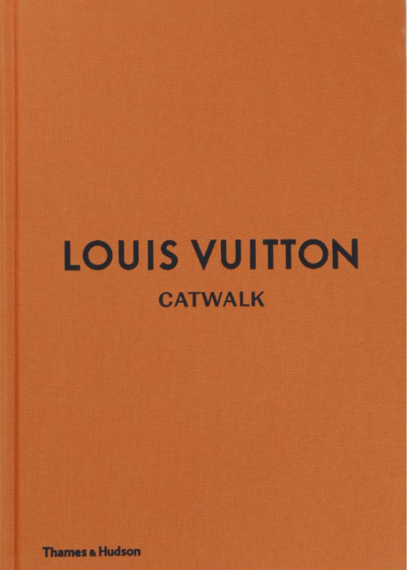 Louis Vuitton Catwalk boek kopen? Luxetafelboeken.nl