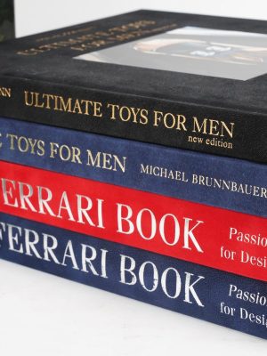 The Ferrari Book 9783961710201