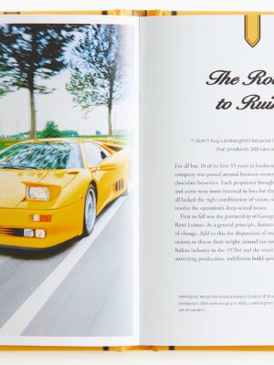 The Story of Lamborghini 9781802798517